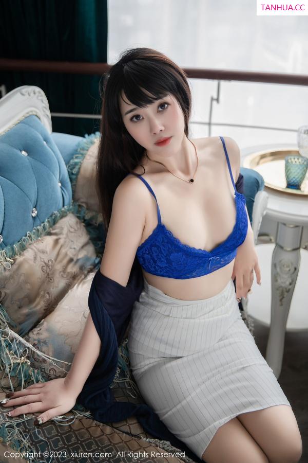   [XiuRen]高清写真图 2023.02.16 No.6272 严利娅Yuliya 短裙美腿第46张图片